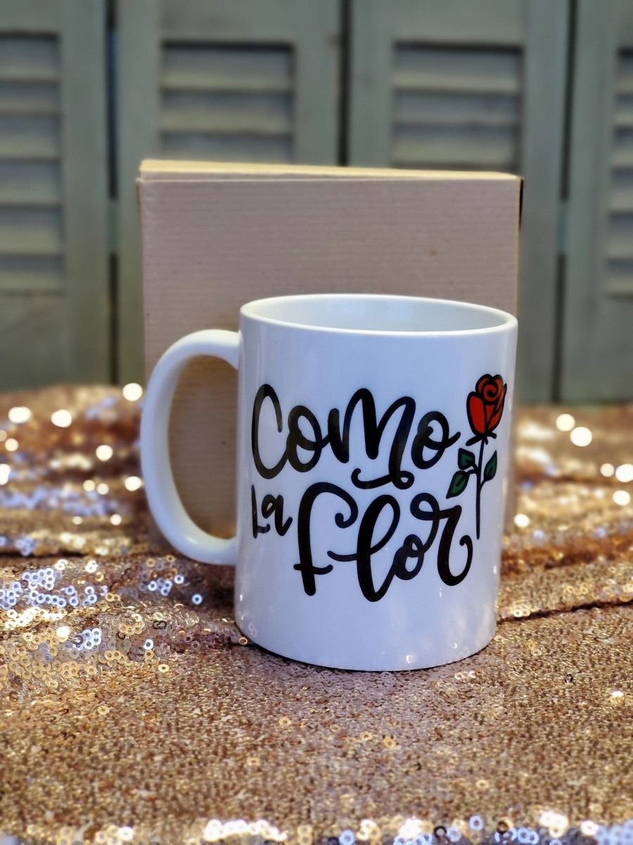 Como La Flor coffee mug.